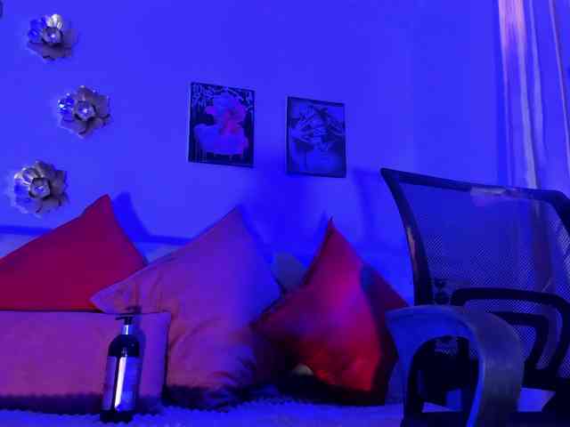 Naiely-Naides
