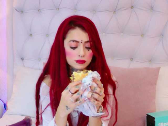 AntonellaEscudero live cam on BongaCams