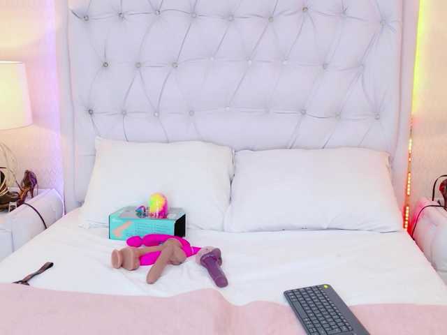 AntonellaEscudero live cam preview