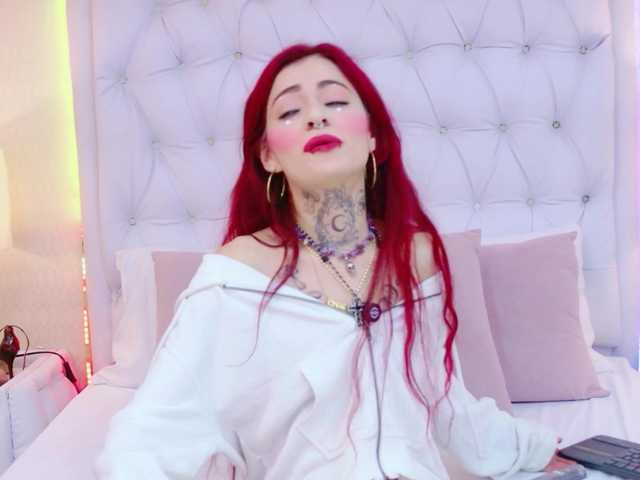 AntonellaEscudero live cam on BongaCams