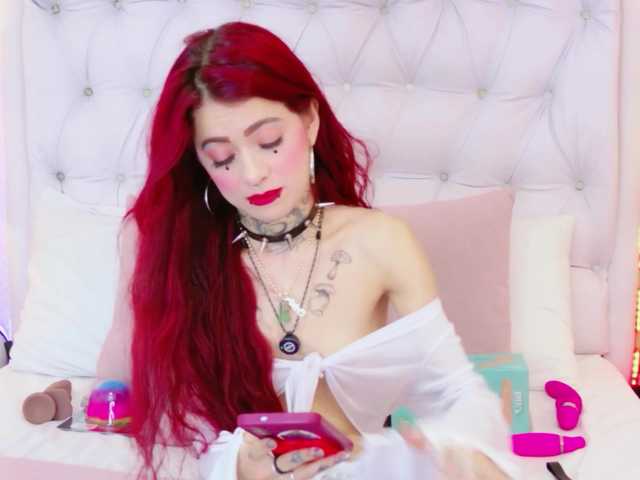 AntonellaEscudero live cam on BongaCams