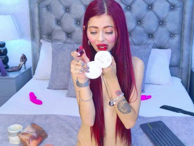 AntonellaEscudero live cam on BongaCams