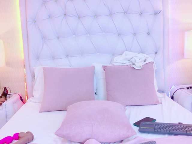AntonellaEscudero live cam on BongaCams