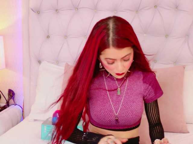 AntonellaEscudero live cam preview