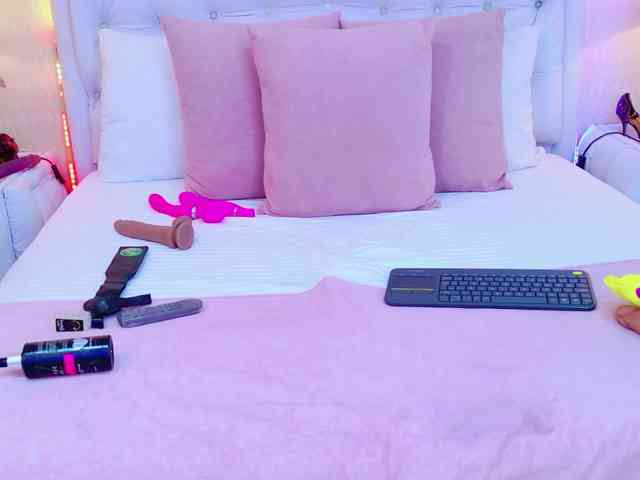 AntonellaEscudero webcam