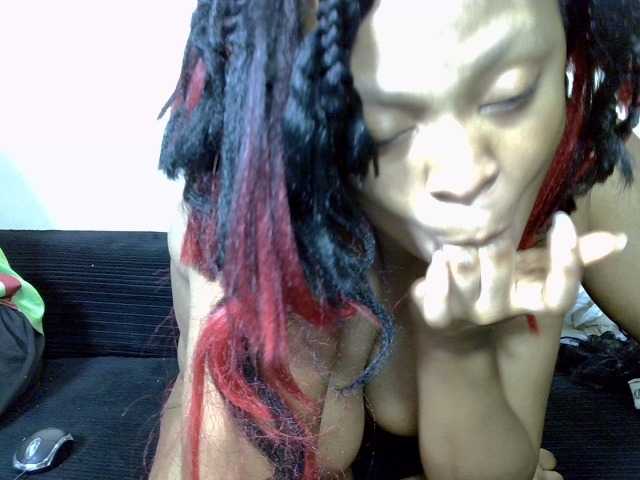 PixelPop live cam on BongaCams