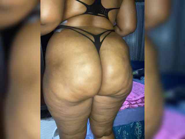 Thickyellow13 webcam
