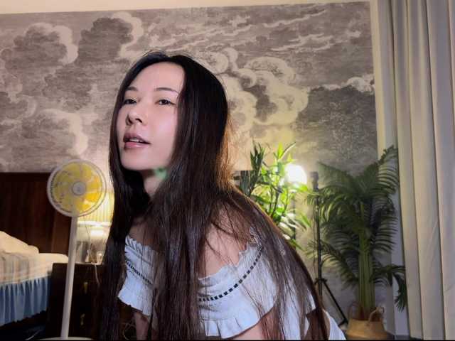 lily2562 live cam on BongaCams
