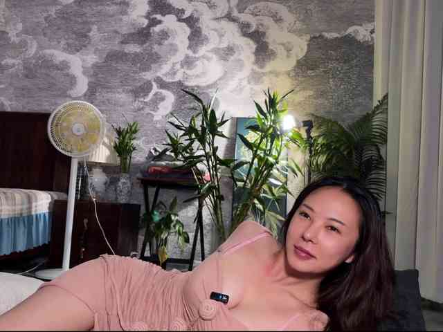 lily2562 webcam