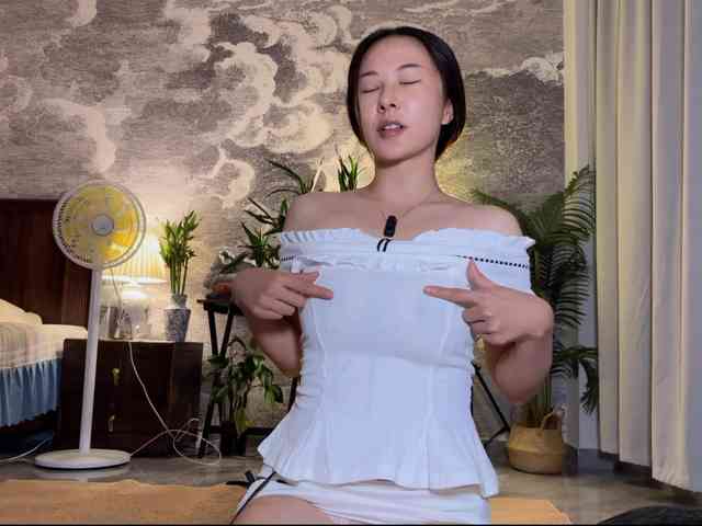lily2562 webcam