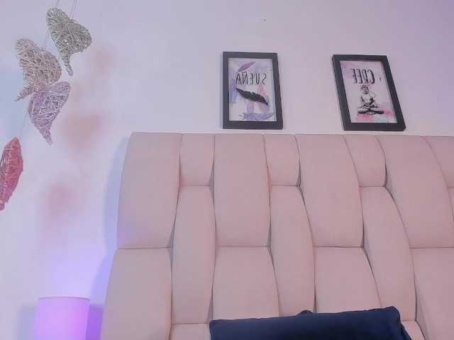 sara-smithh-1 live cam on BongaCams