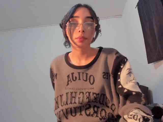 sara-smithh-1 webcam
