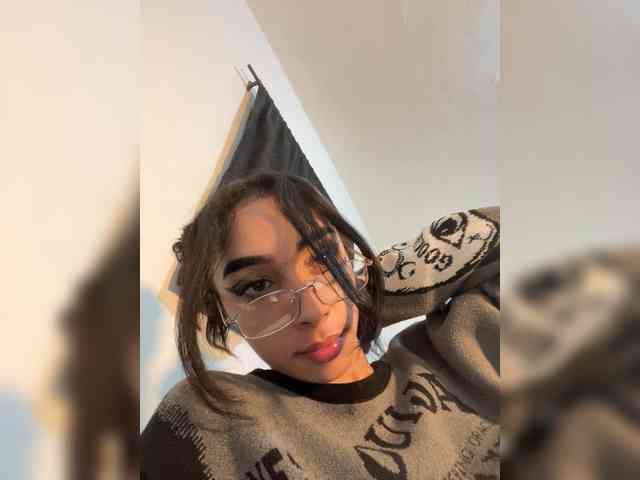 sara-smithh-1 webcam