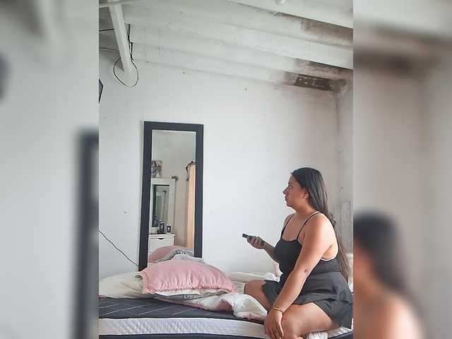 Scarlett-zoee live cam on BongaCams