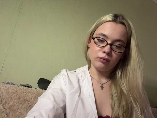 myfavoriteroom live cam on BongaCams