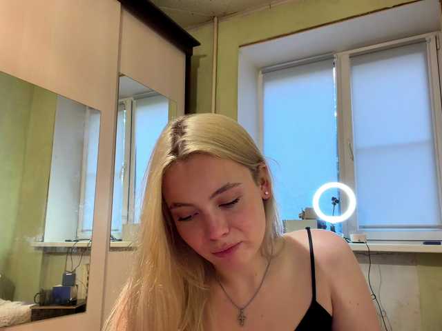 myfavoriteroom live cam on BongaCams