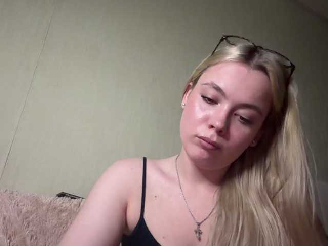 myfavoriteroom live cam on BongaCams