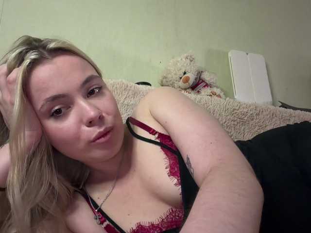 myfavoriteroom live cam on BongaCams