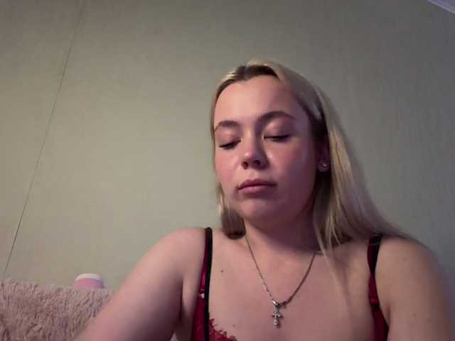 myfavoriteroom live cam on BongaCams