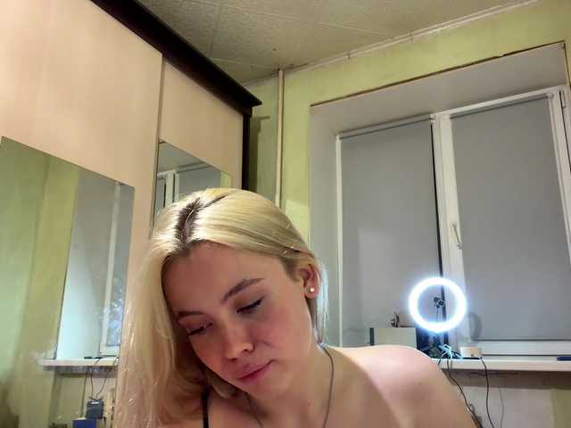 myfavoriteroom live cam on BongaCams