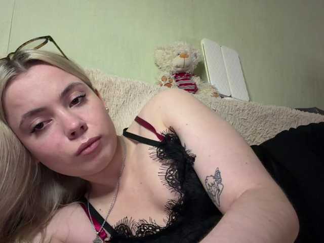 myfavoriteroom live cam on BongaCams
