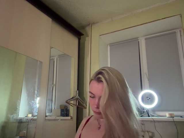 myfavoriteroom live cam on BongaCams