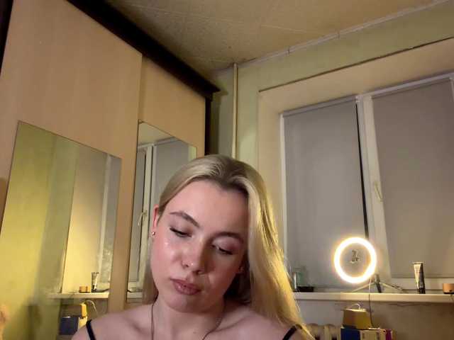 myfavoriteroom live cam on BongaCams
