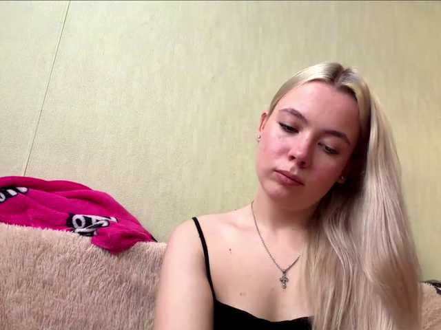 myfavoriteroom live cam on BongaCams