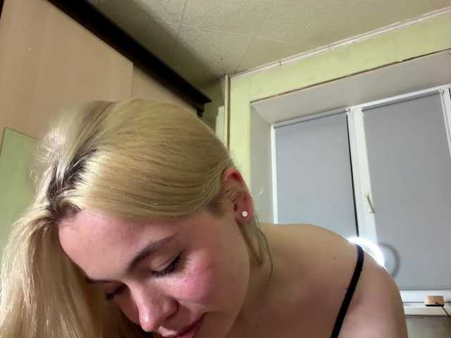 myfavoriteroom live cam on BongaCams
