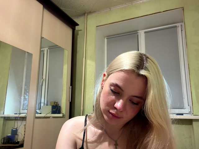 myfavoriteroom live cam on BongaCams