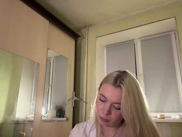 myfavoriteroom live cam on BongaCams