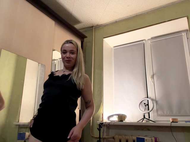 myfavoriteroom live cam on BongaCams