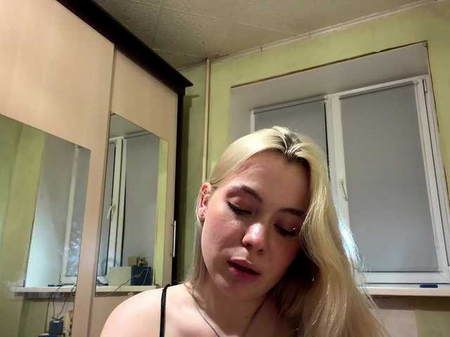 myfavoriteroom live cam on BongaCams