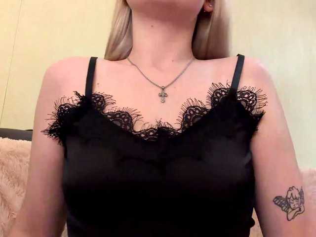 myfavoriteroom live cam on BongaCams