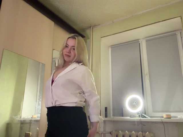myfavoriteroom live cam on BongaCams