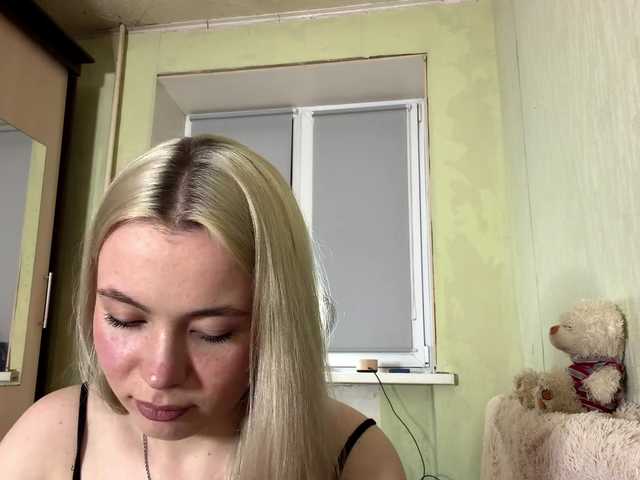 myfavoriteroom live cam on BongaCams