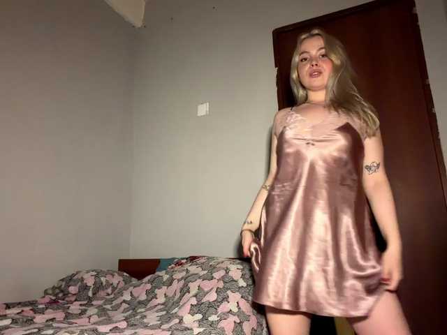myfavoriteroom live cam on BongaCams
