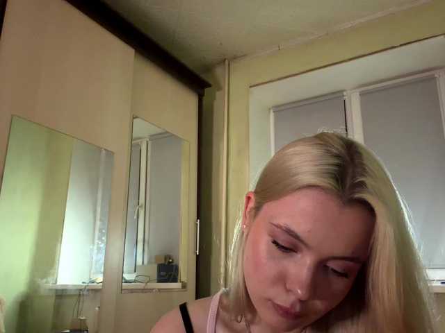 myfavoriteroom live cam preview