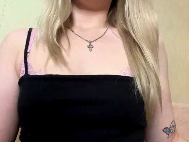 myfavoriteroom live cam on BongaCams