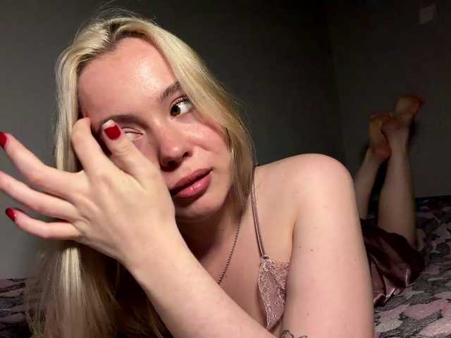 myfavoriteroom live cam on BongaCams