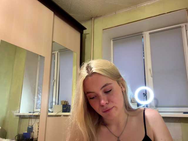 myfavoriteroom live cam on BongaCams