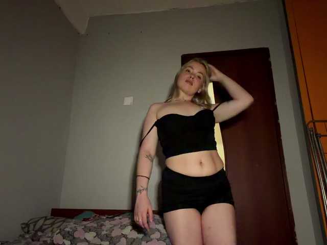 myfavoriteroom live cam on BongaCams