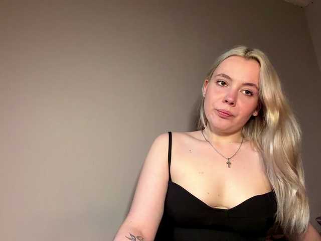 myfavoriteroom live cam on BongaCams