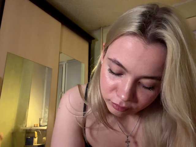 myfavoriteroom live cam on BongaCams