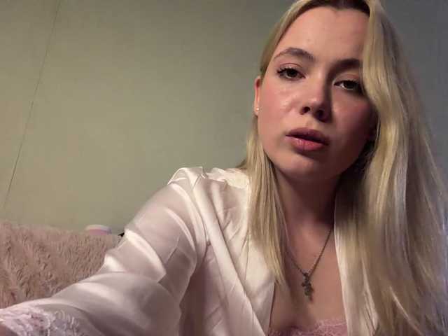myfavoriteroom live cam on BongaCams