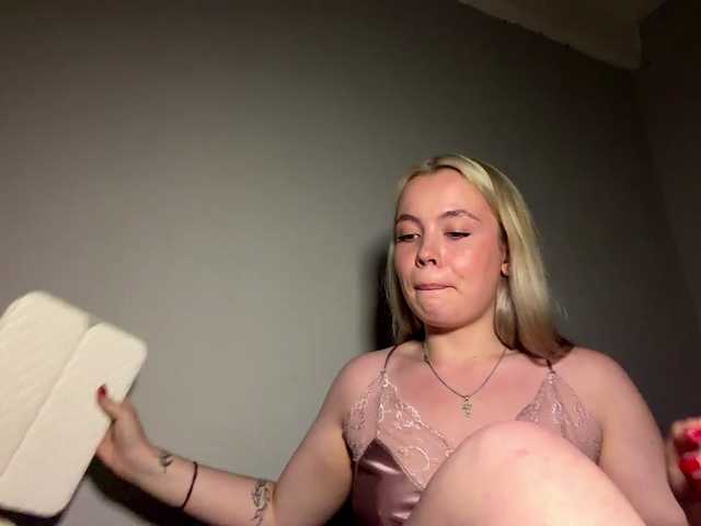 myfavoriteroom live cam on BongaCams