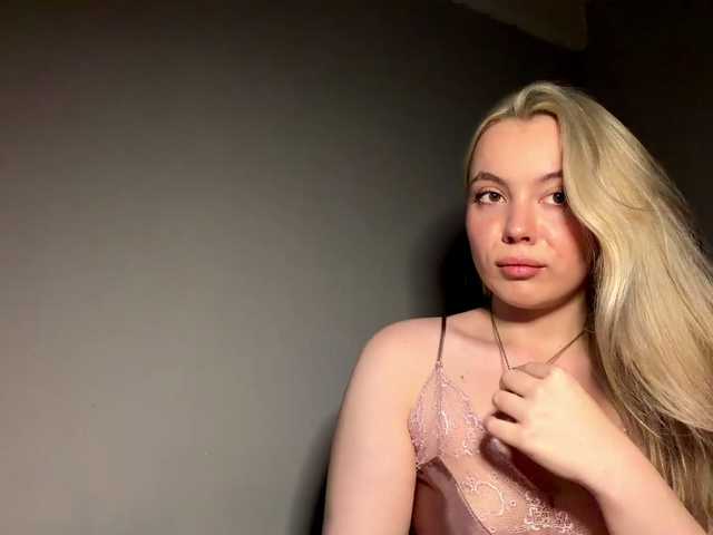 myfavoriteroom live cam on BongaCams