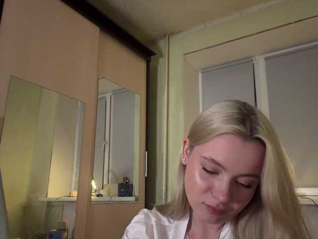 myfavoriteroom live cam on BongaCams