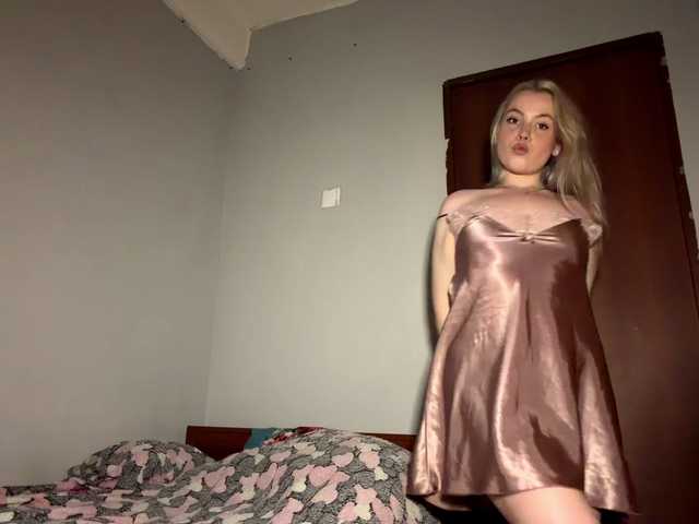 myfavoriteroom live cam on BongaCams