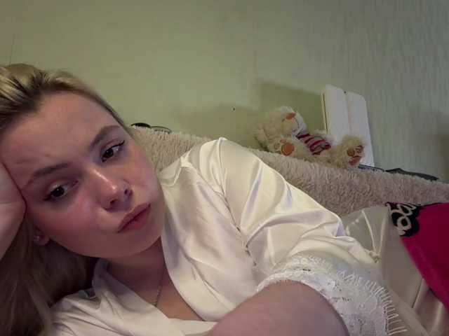 myfavoriteroom live cam on BongaCams